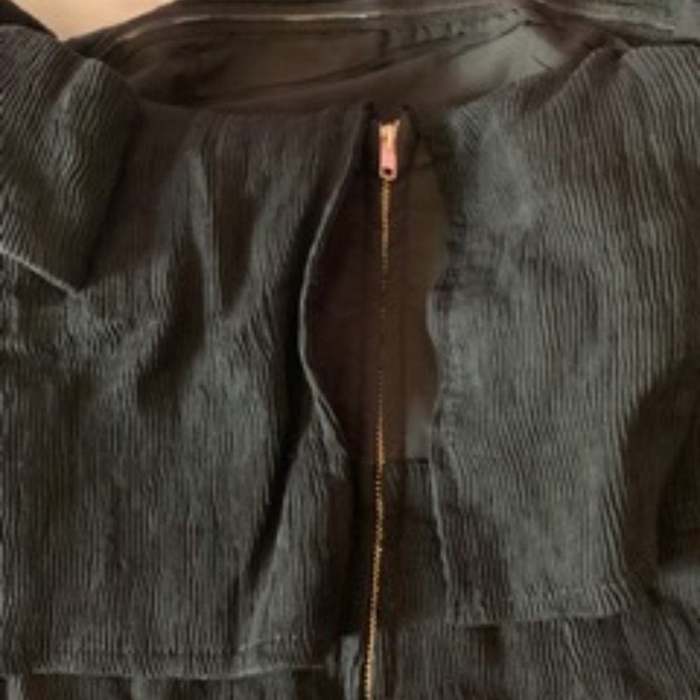 Romper - Picture 3 of 4